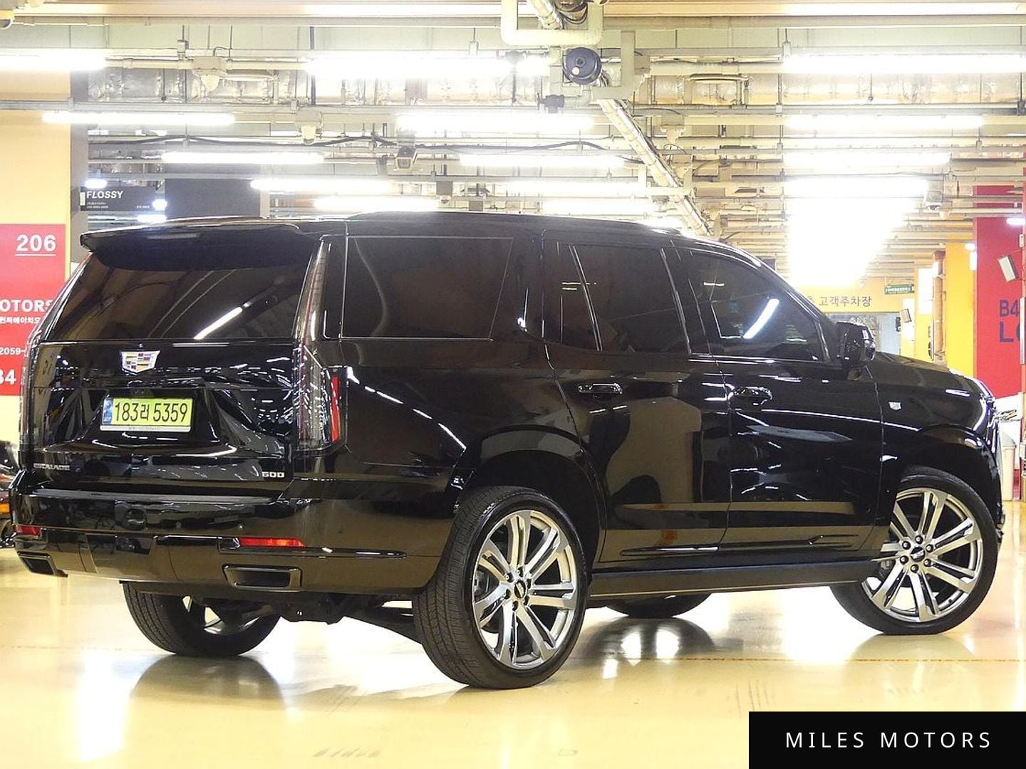 Cadillac Escalade 2025 — миниатюра 3
