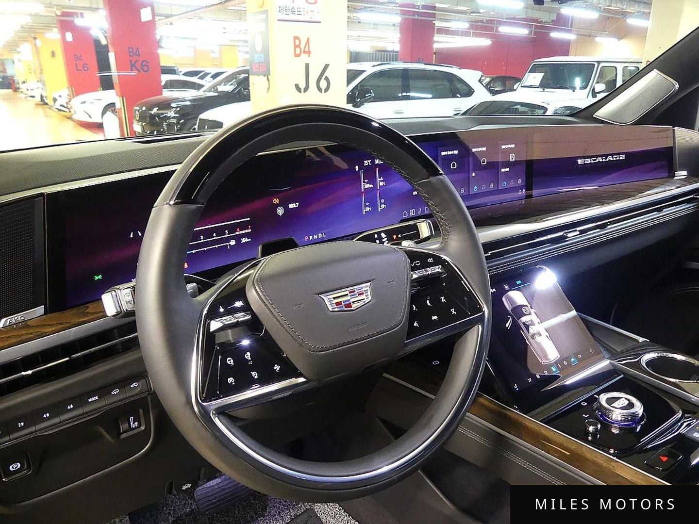 Cadillac Escalade 2025 — миниатюра 12