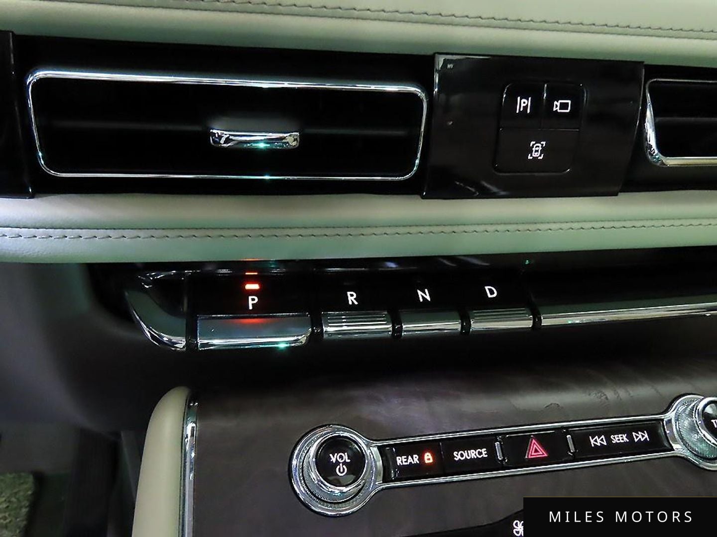 Lincoln Aviator 2021 — миниатюра 12