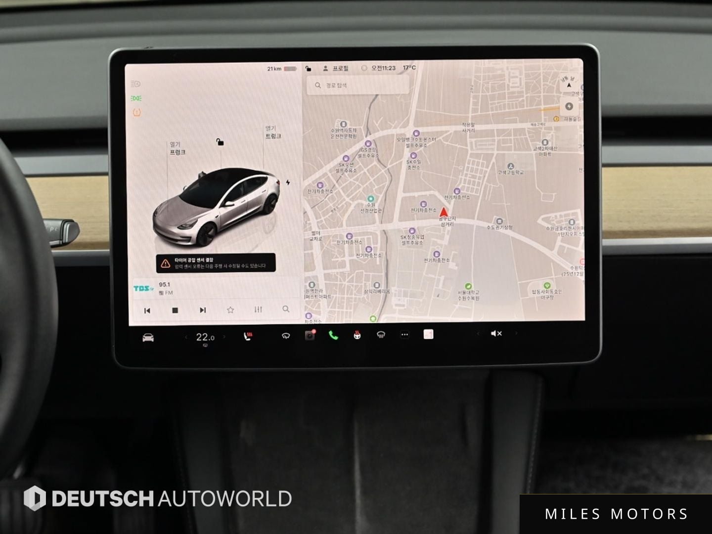Tesla Model 3 2022 — миниатюра 9