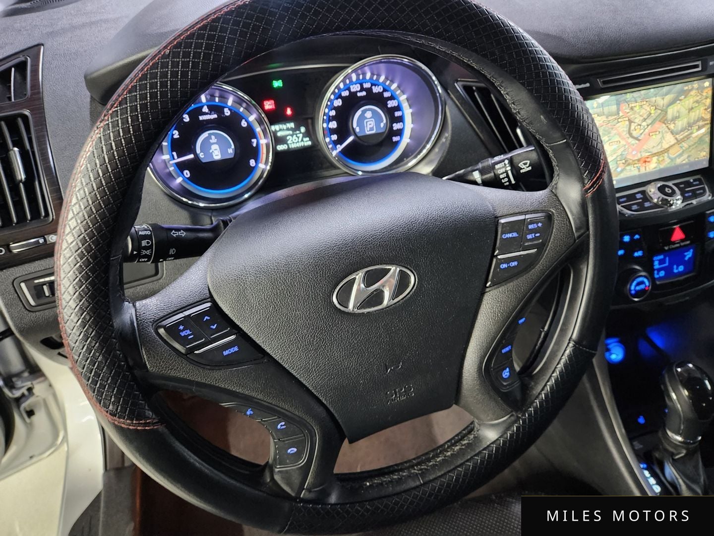 Hyundai Sonata 2014 — миниатюра 10