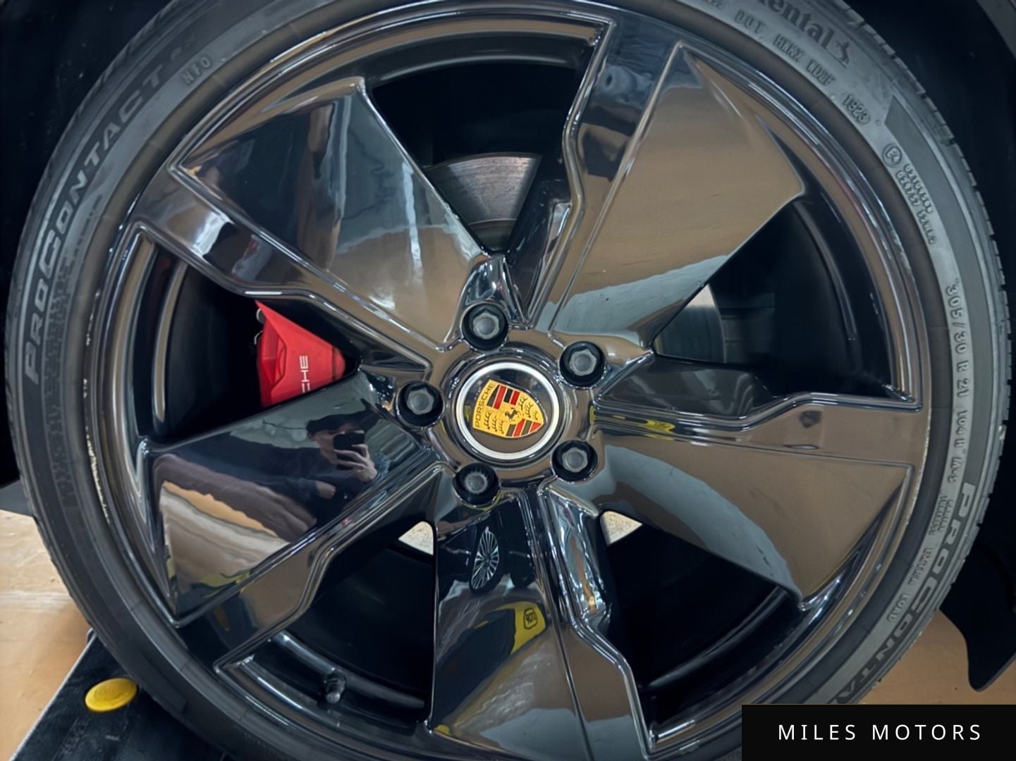 Porsche Taycan 2021 — миниатюра 6