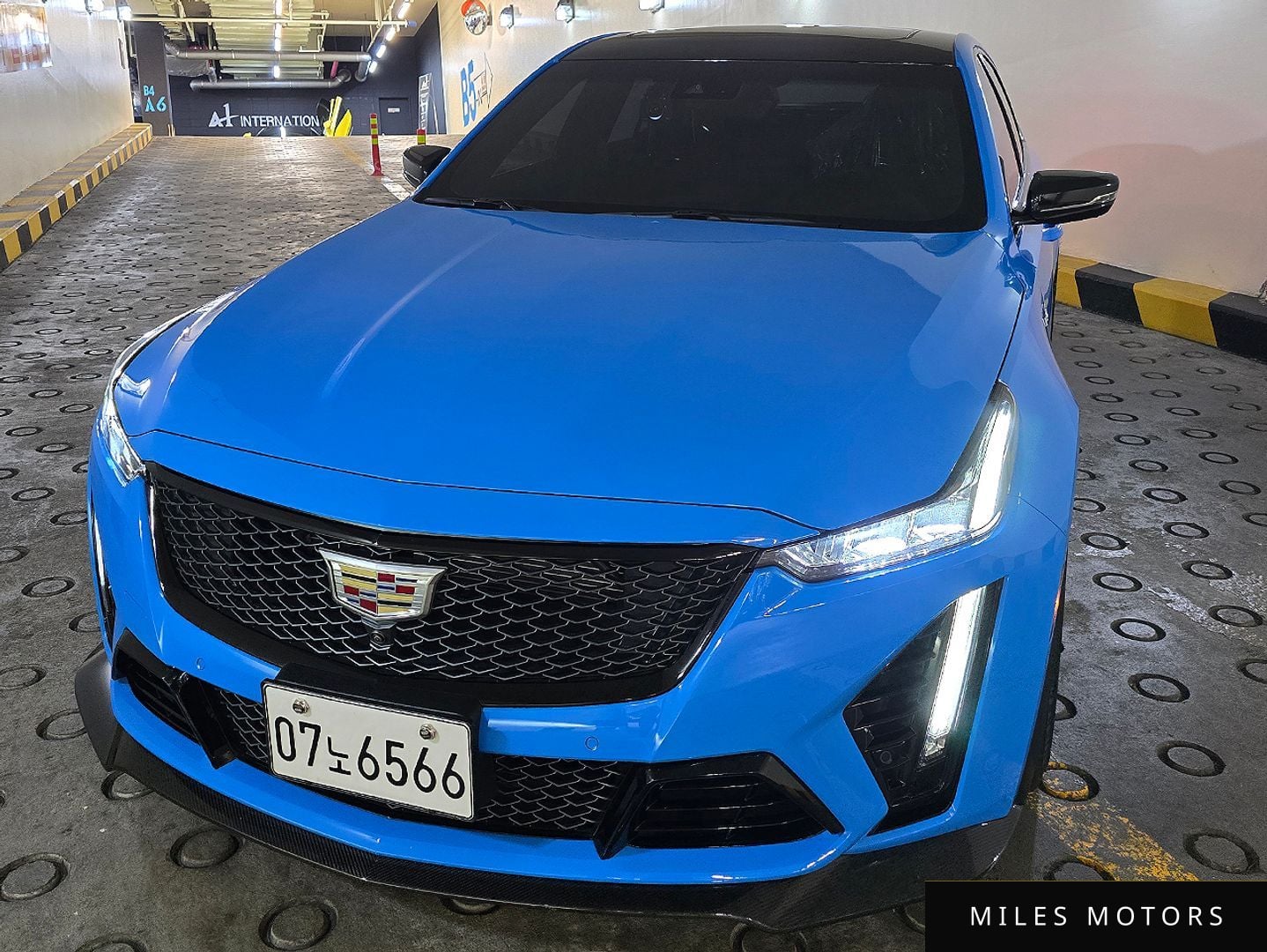 Cadillac CT5-V 2022 — миниатюра 2