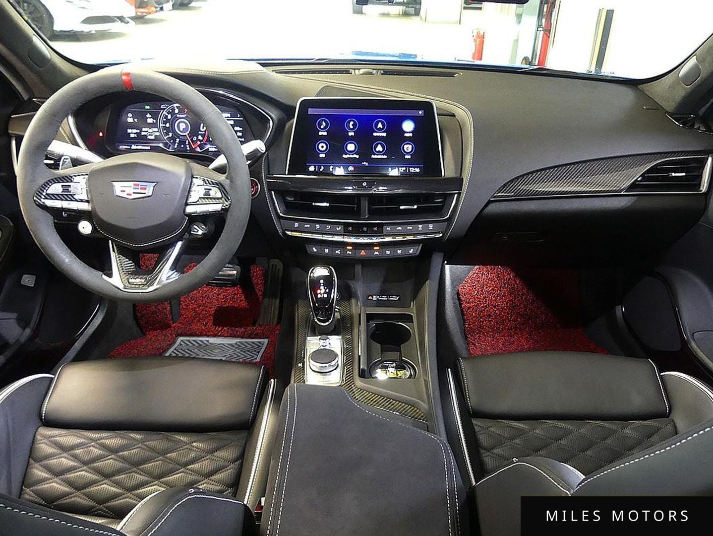 Cadillac CT5-V 2022 — миниатюра 10