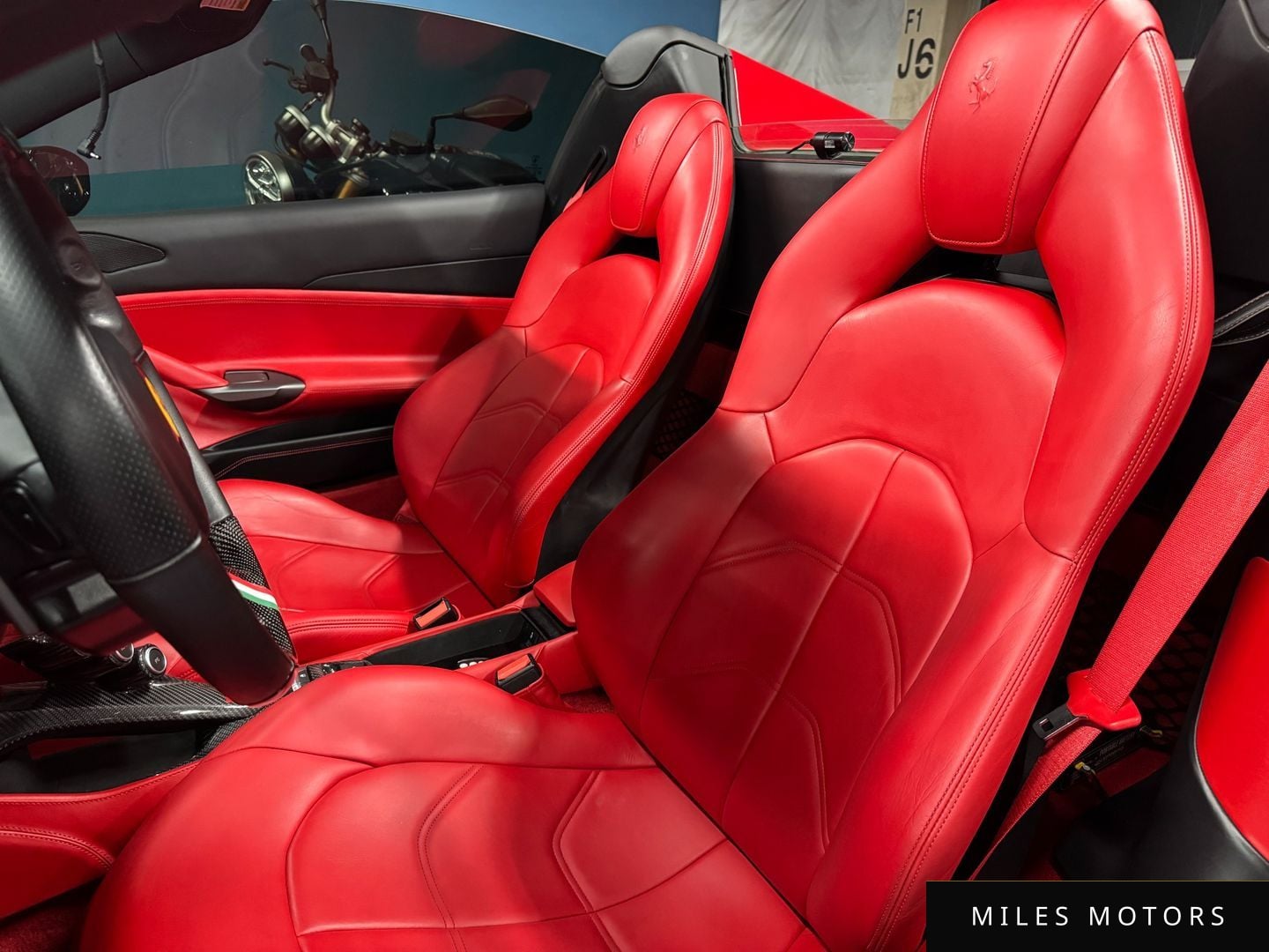 Ferrari 488 스파이더 2017 — миниатюра 13