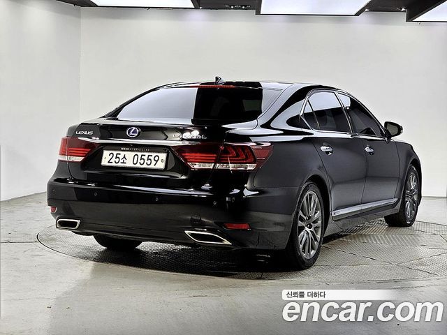 Лексус LS600hL 2016 — миниатюра 4