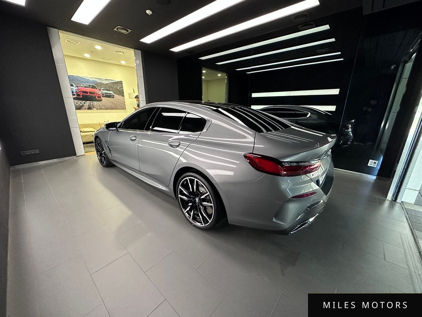 BMW 8 Series (G15) 2024 — миниатюра 9