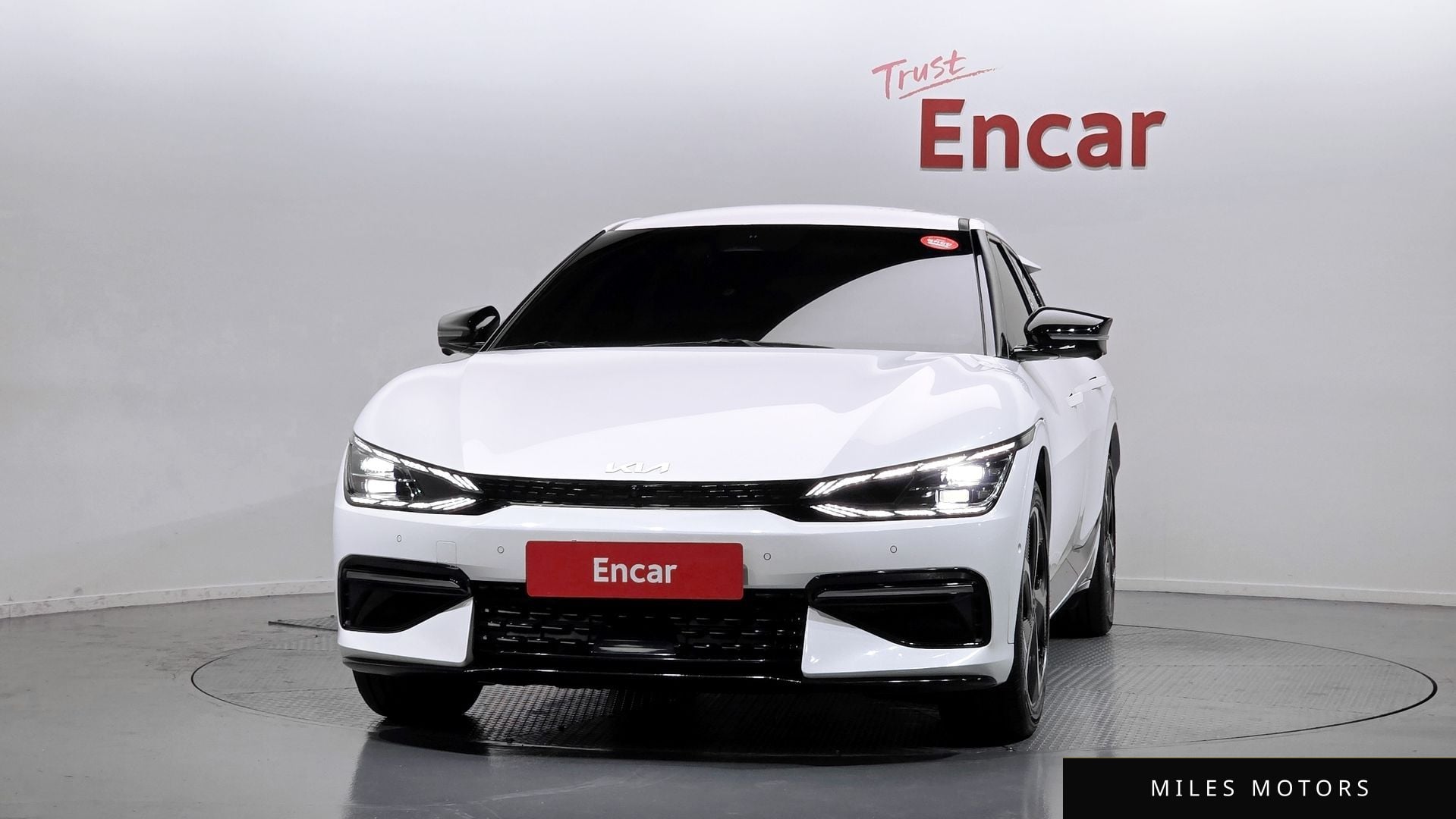 Kia EV6 2023 — миниатюра 3