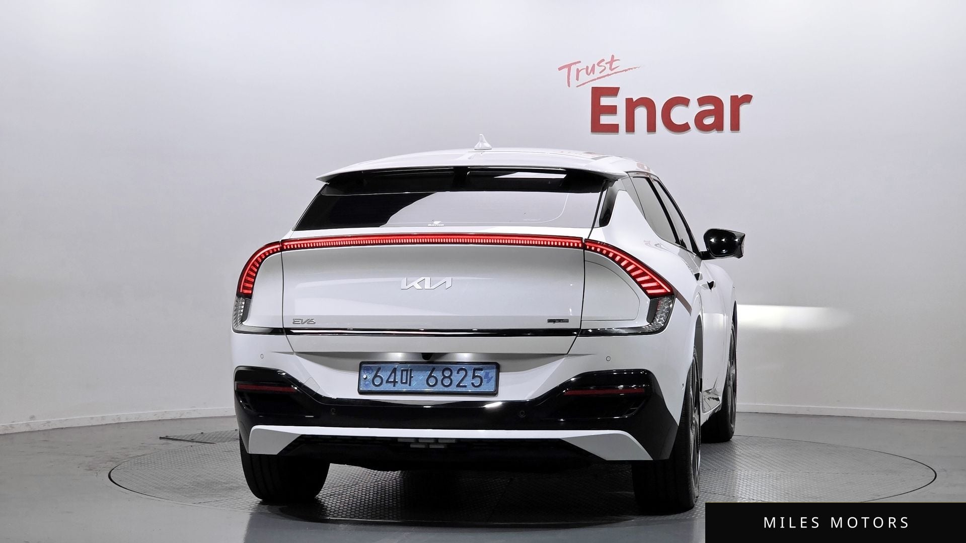 Kia EV6 2023 — миниатюра 4