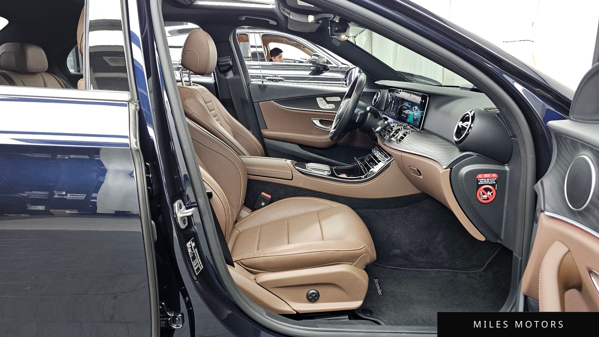Mercedes-Benz E-클래스 W213 2023 — миниатюра 17