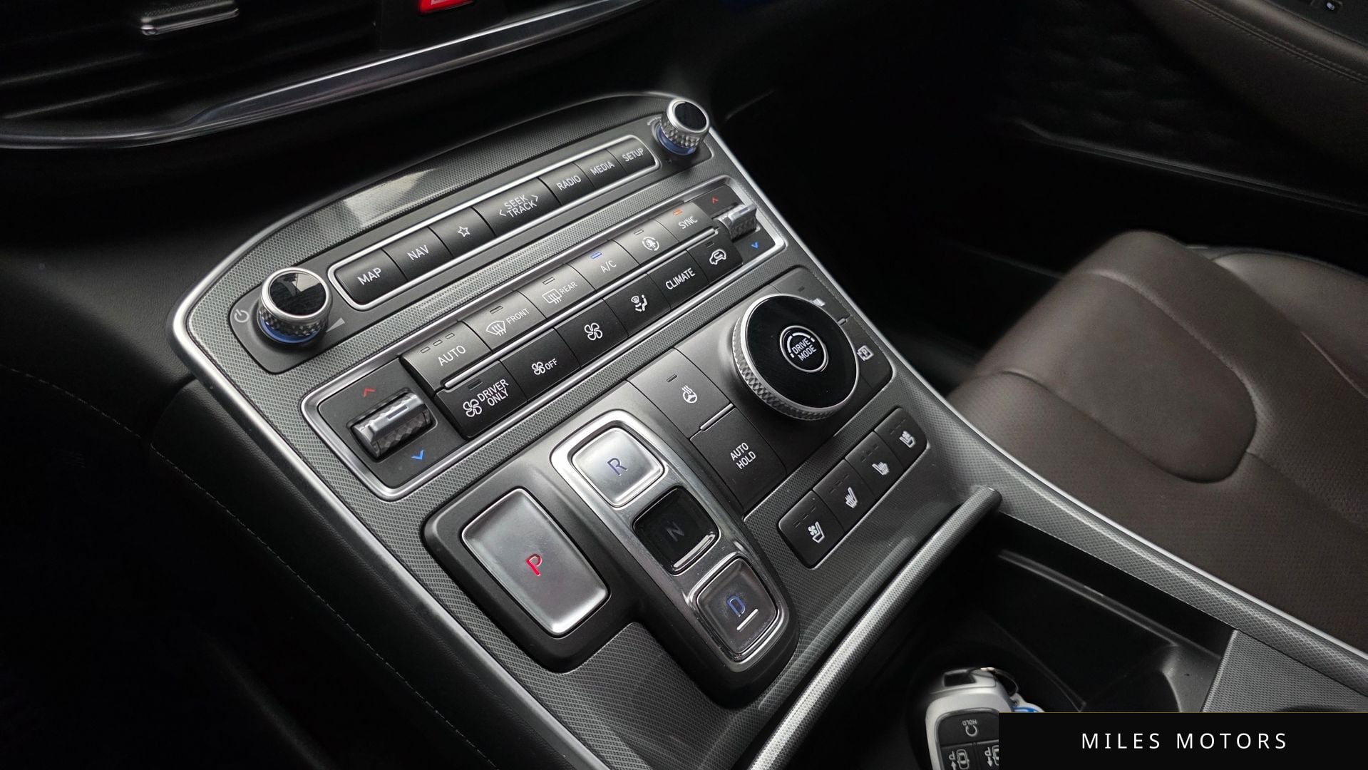 Hyundai Santafe 2022 — миниатюра 11