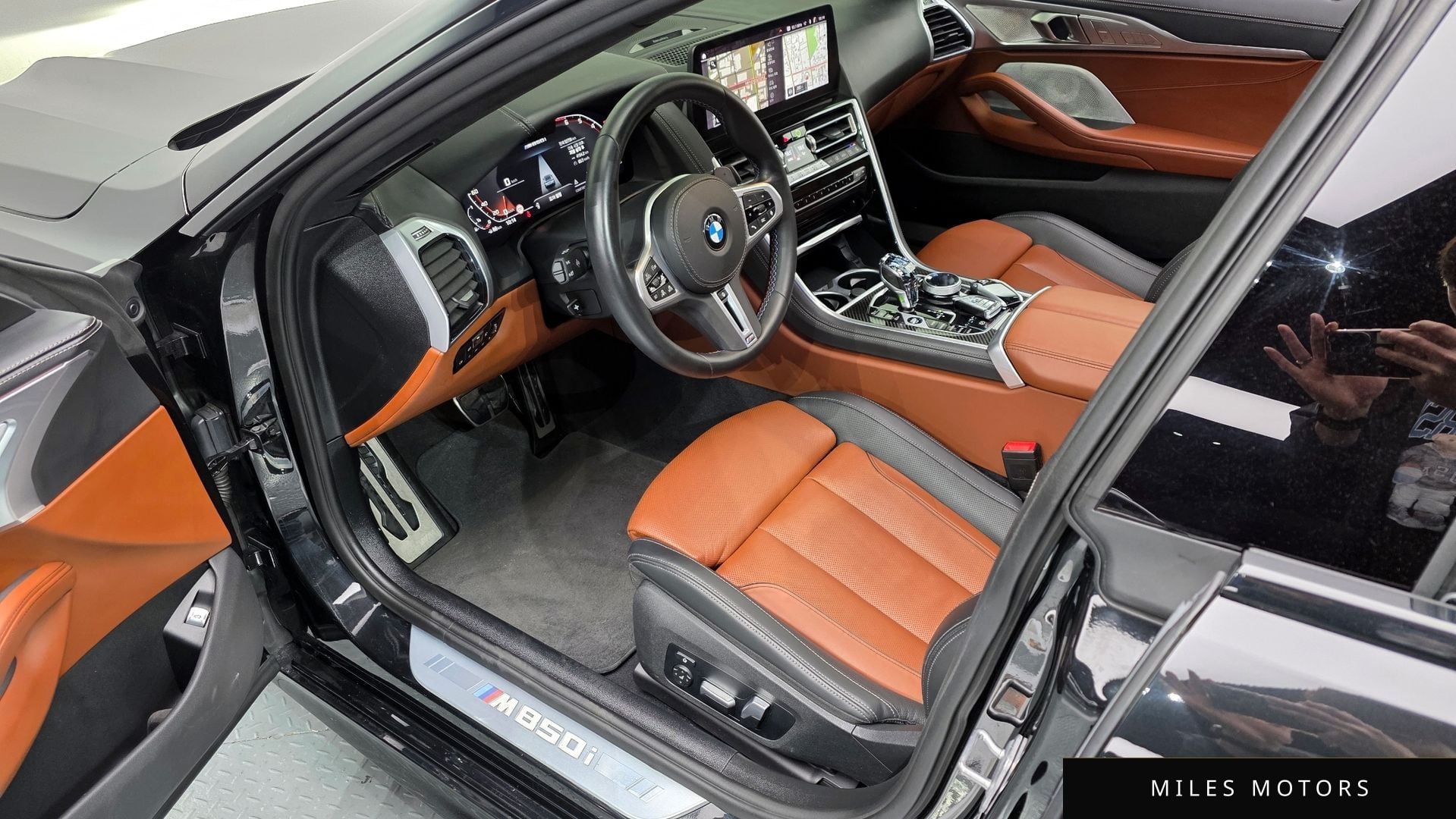 BMW 8 Series (G15) 2024 — миниатюра 13