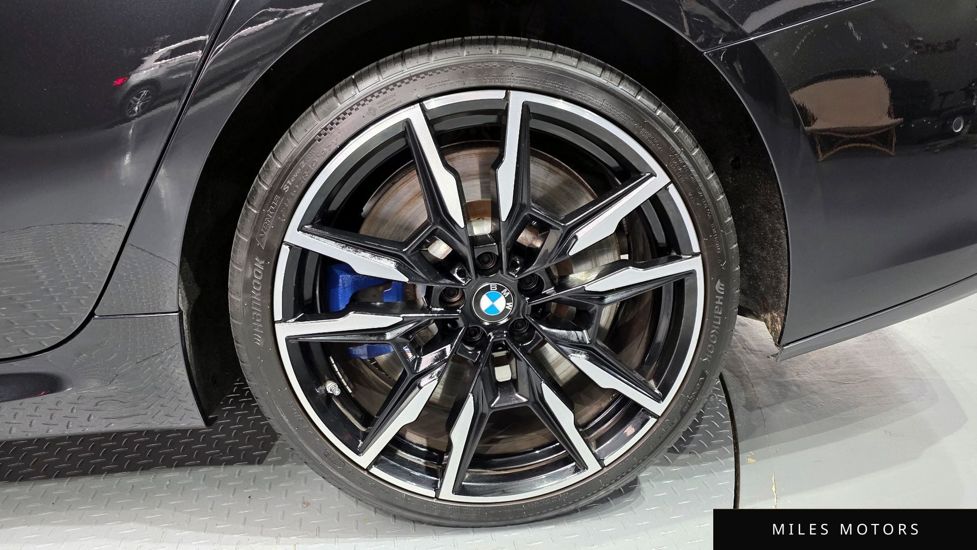 BMW 8 Series (G15) 2024 — миниатюра 7