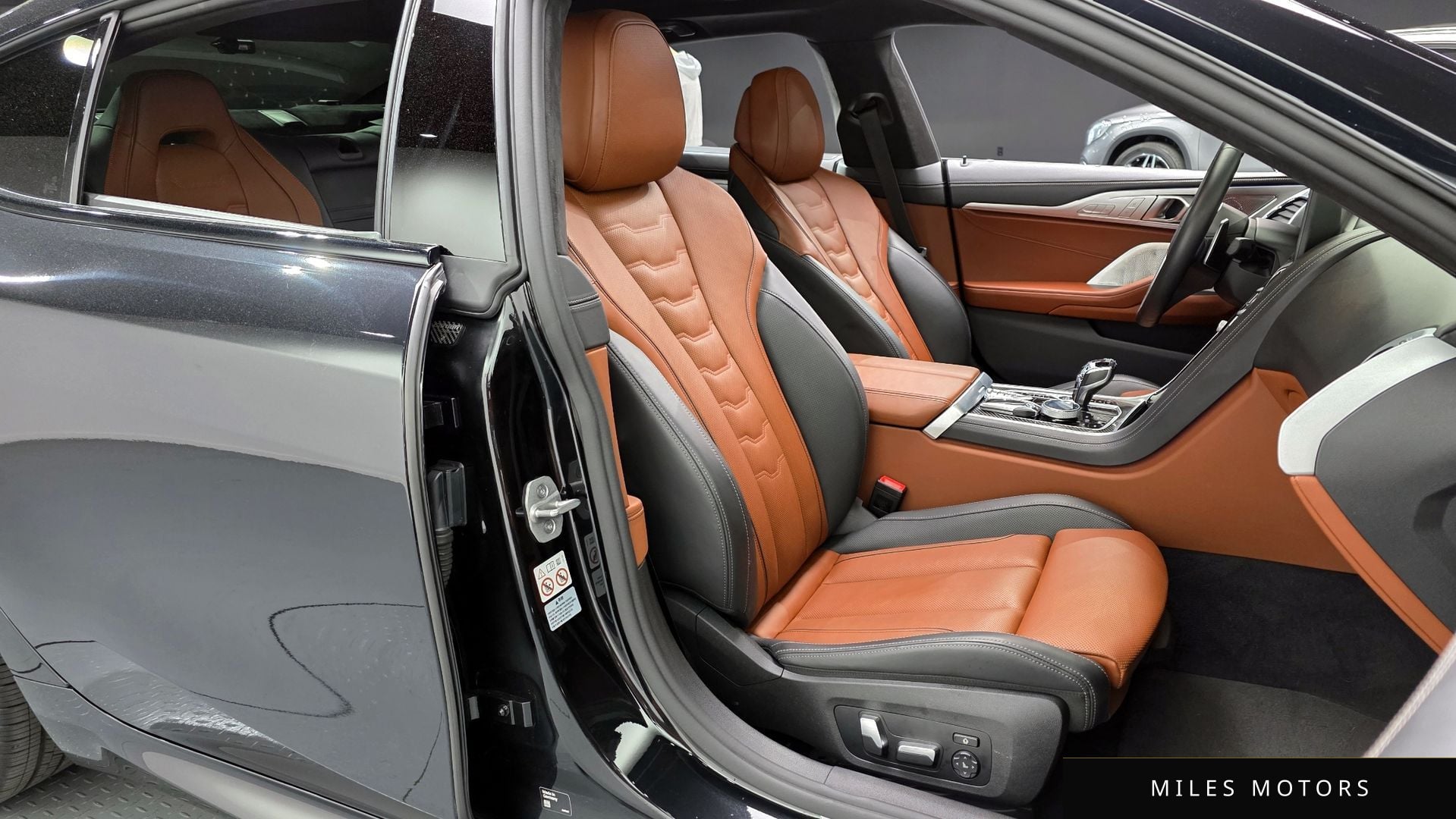 BMW 8 Series (G15) 2024 — миниатюра 16