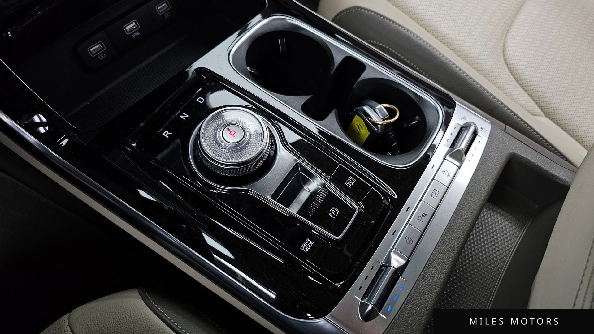Kia Carnival 2021 — миниатюра 12