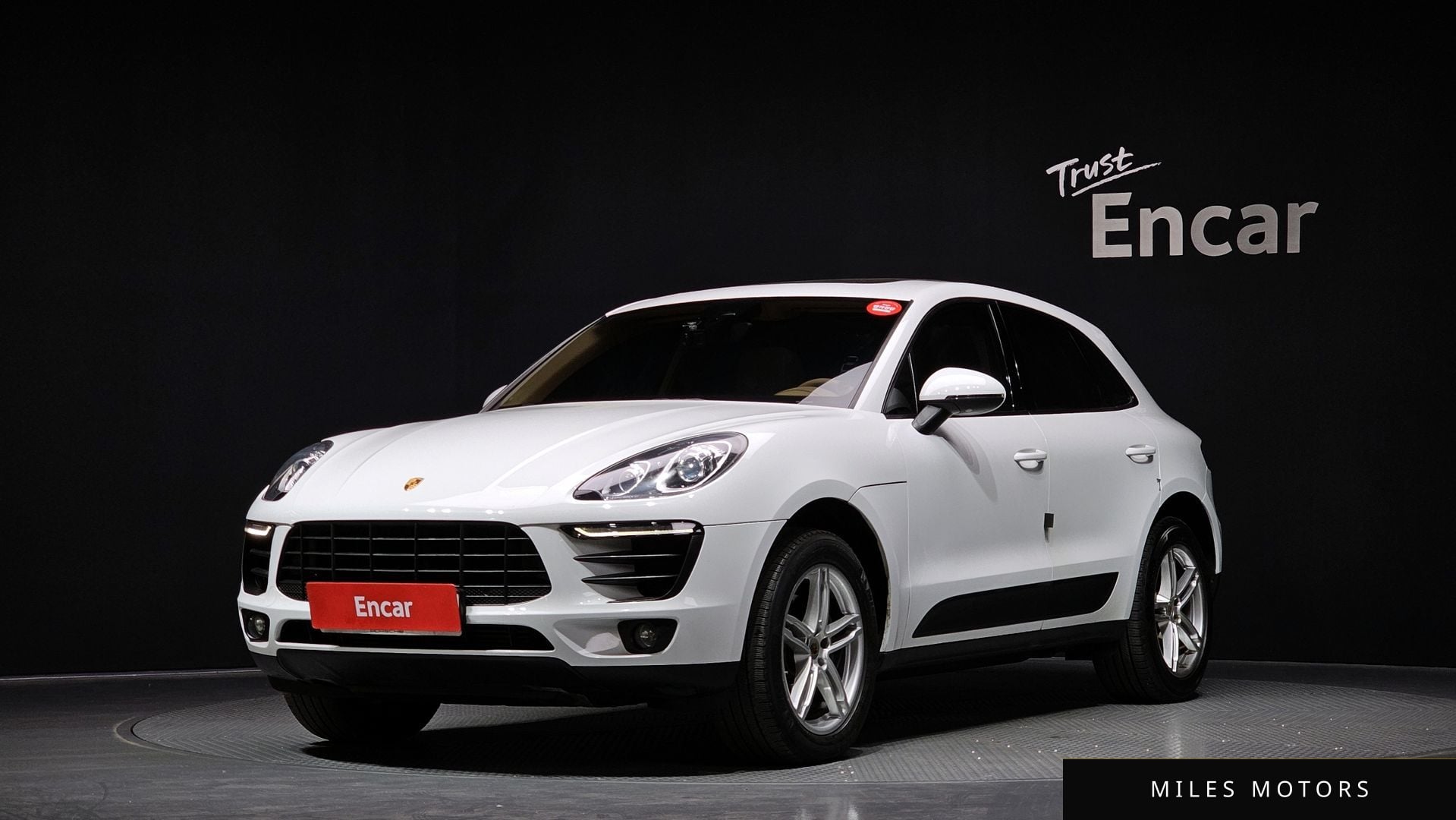 Porsche Macan 2017 — фото 1 из 12