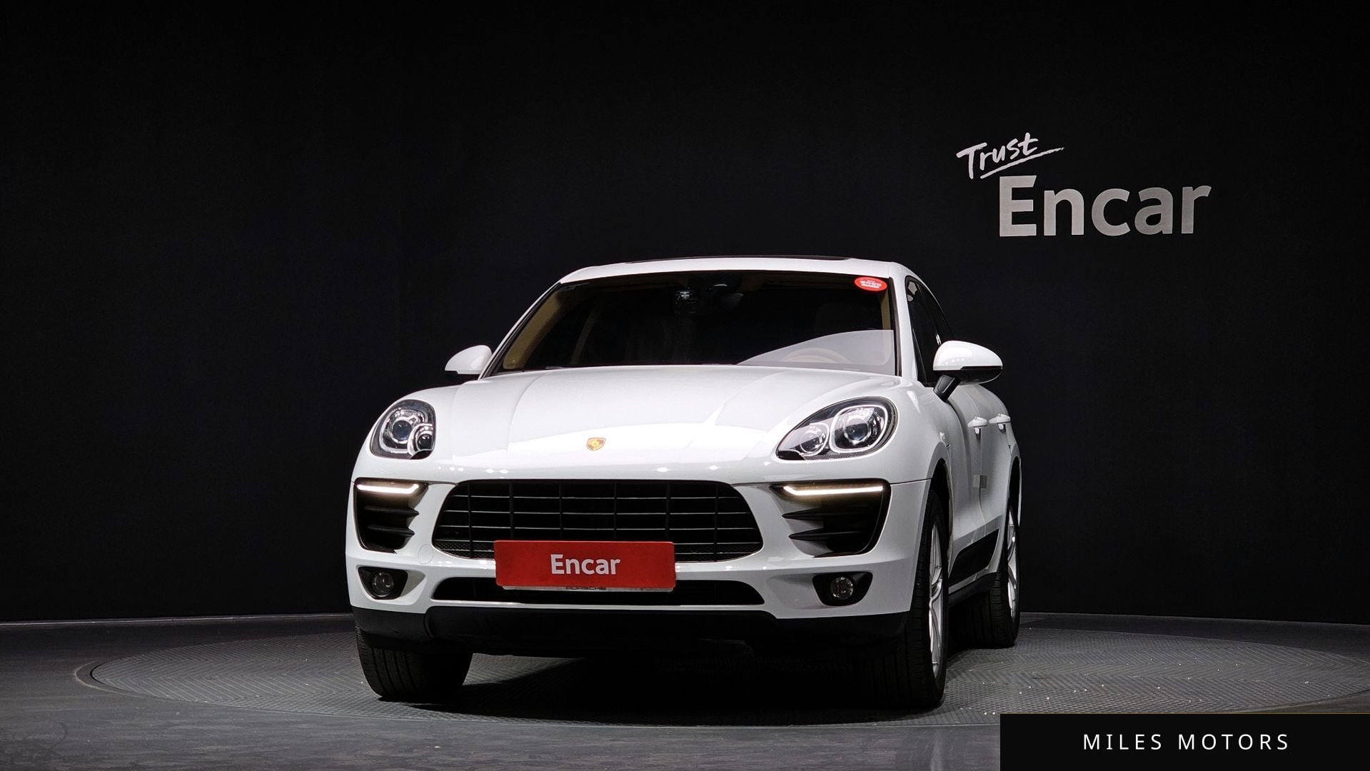 Porsche Macan 2017 — миниатюра 3