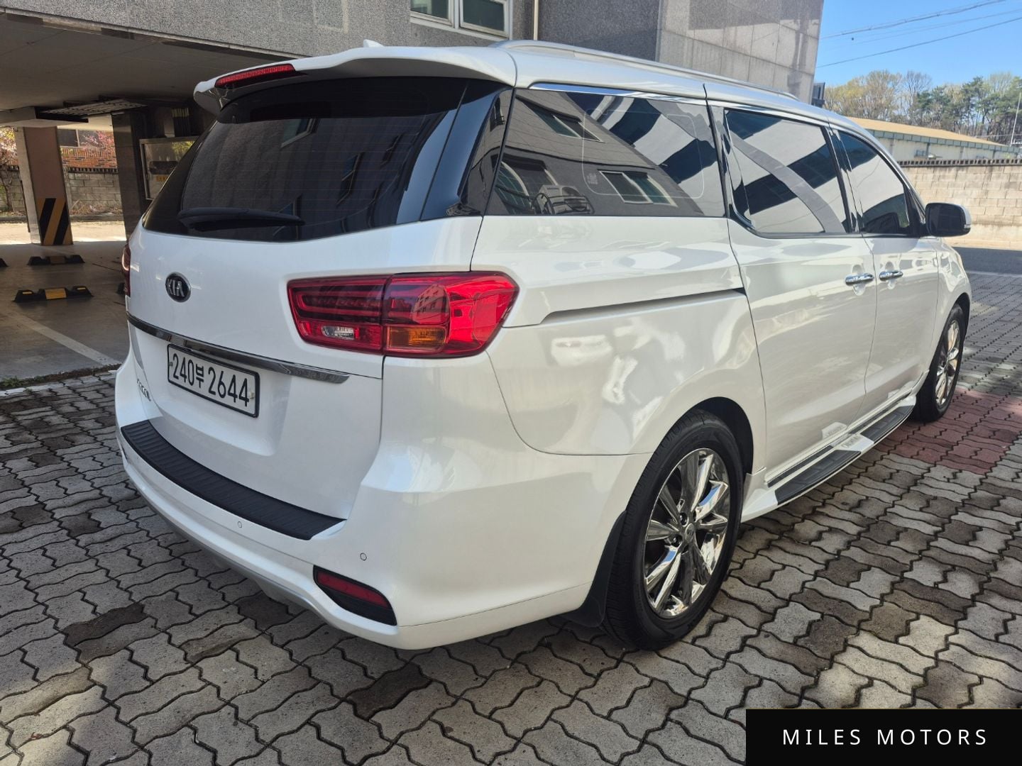 Kia Canival 2020 — миниатюра 6