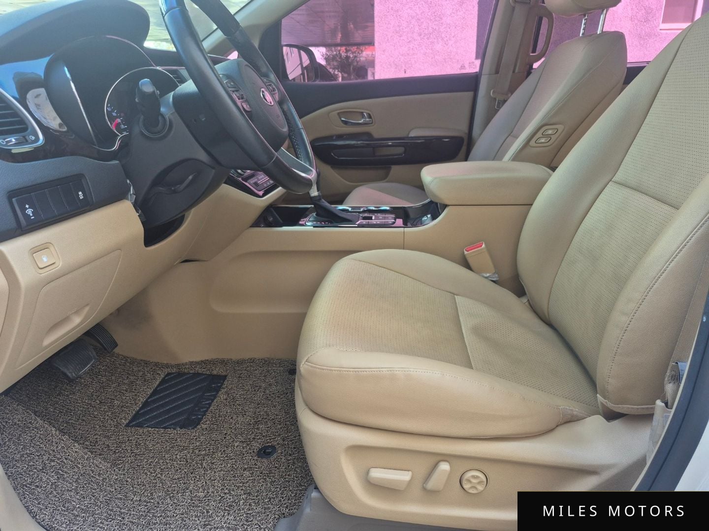 Kia Canival 2020 — миниатюра 10