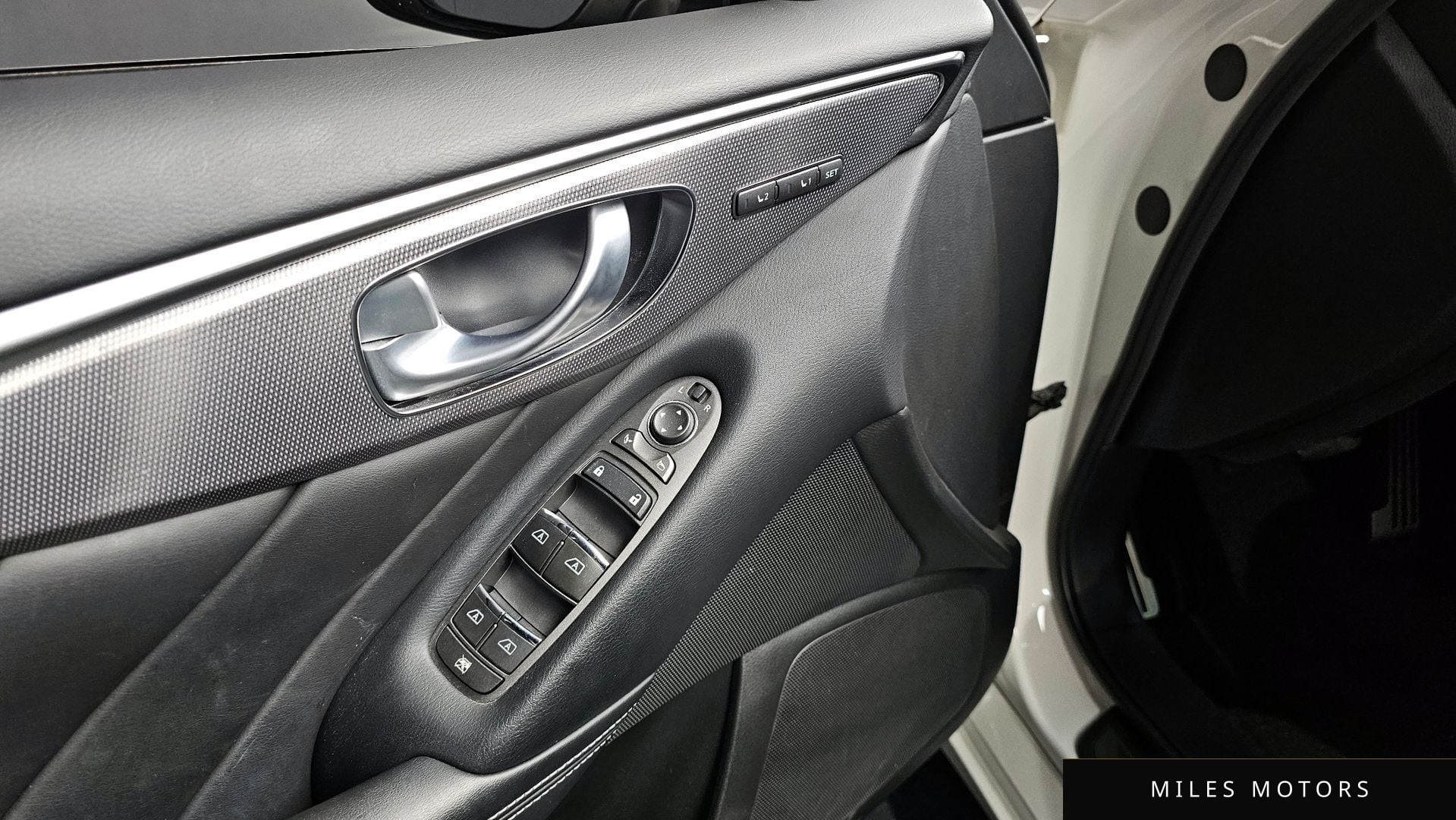 Infiniti Q50 2016 — миниатюра 13