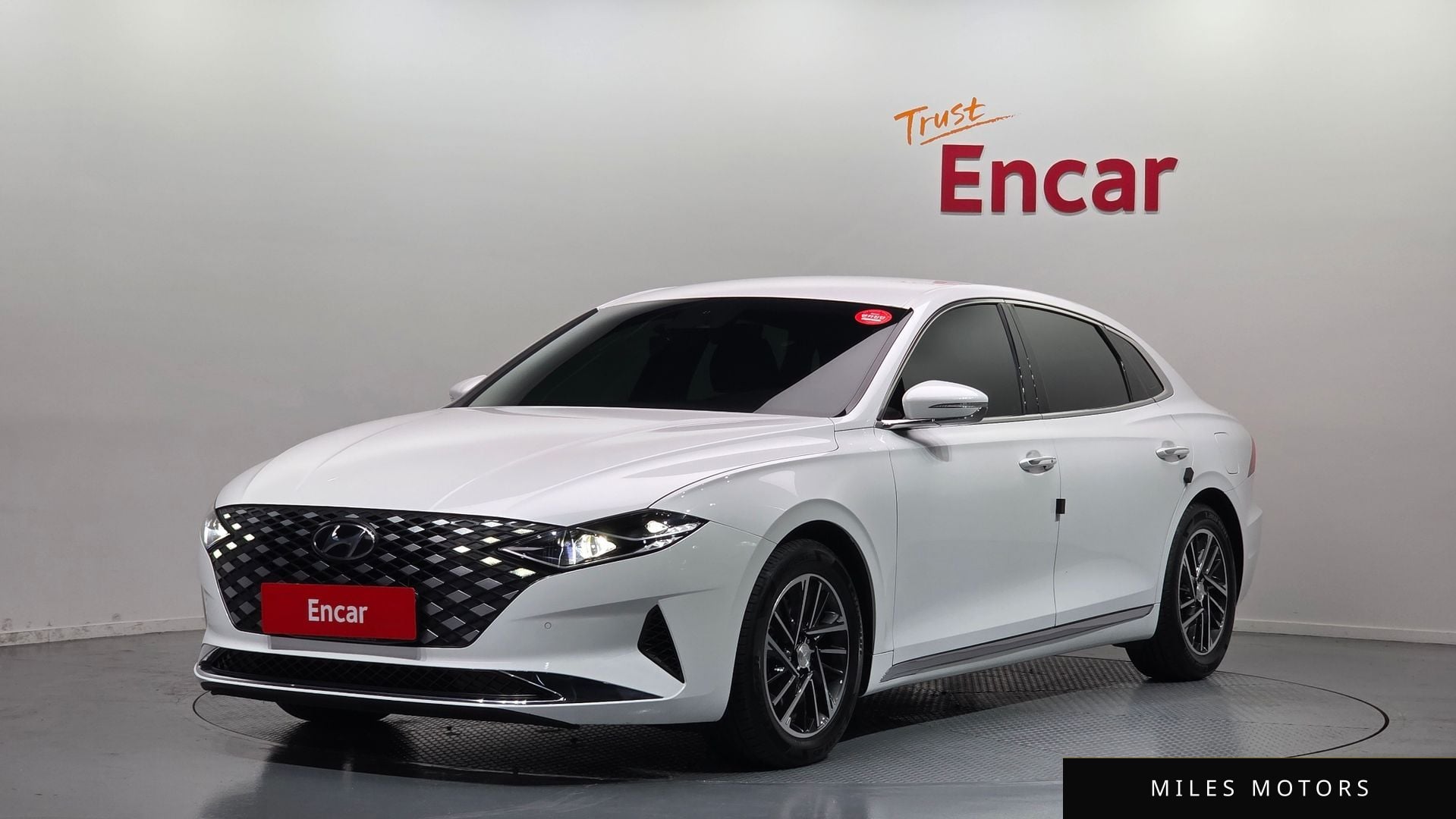 Hyundai Grandeur 2020 — фото 1 из 12