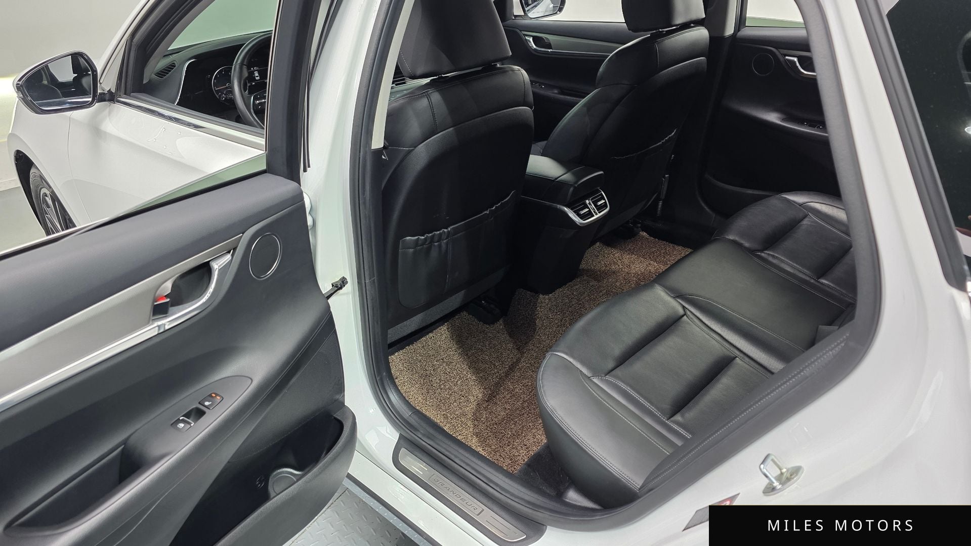 Hyundai Grandeur 2020 — миниатюра 12