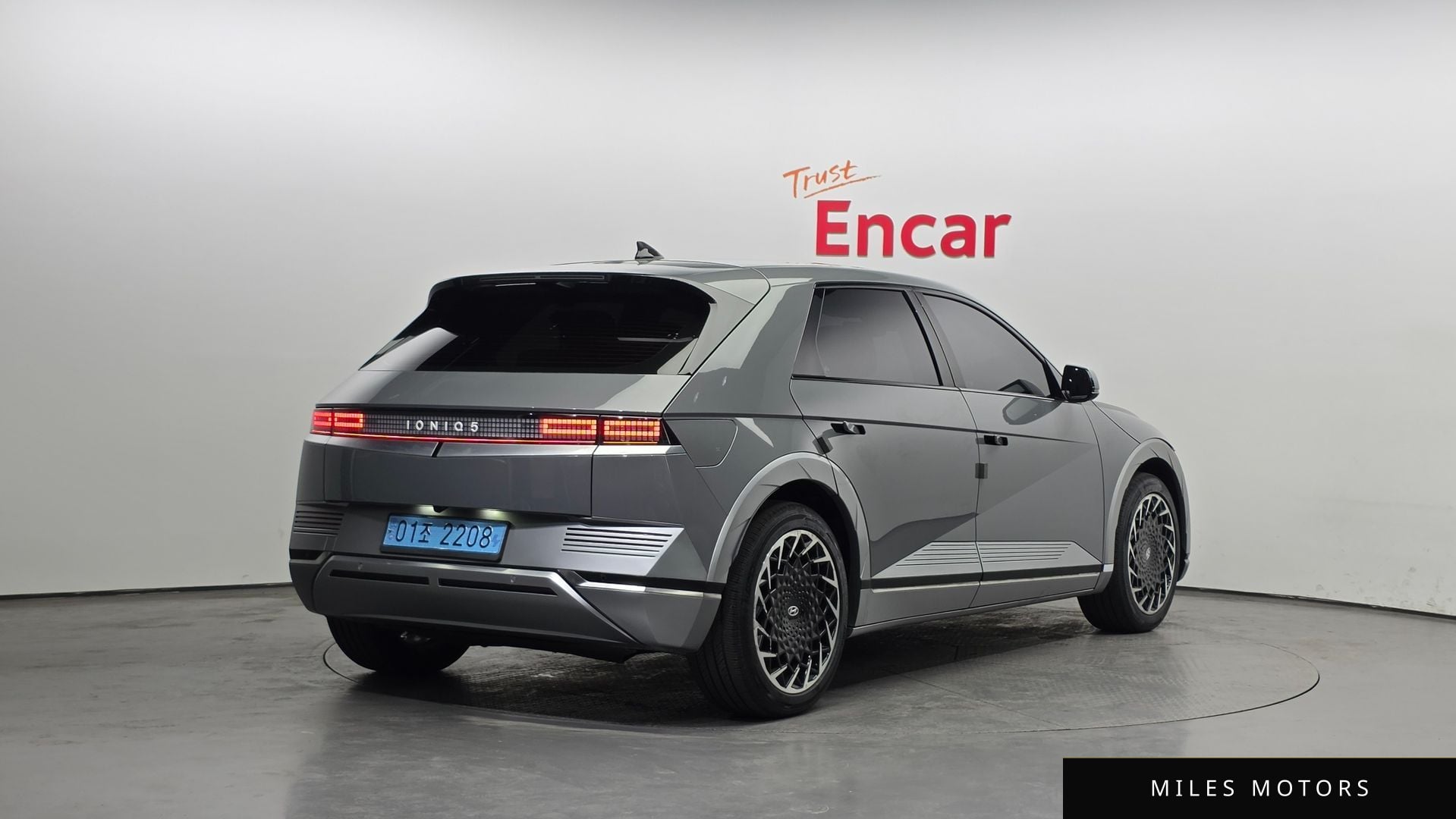 Hyundai Ioniq5 2022 — миниатюра 2