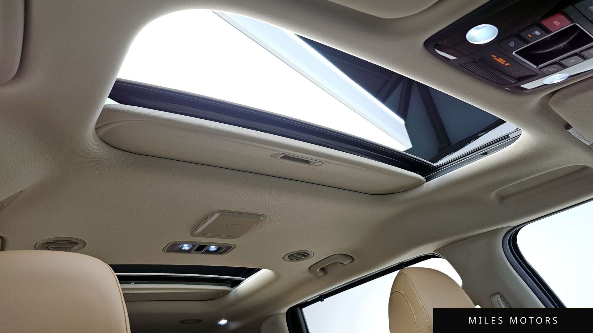 Kia Carnival 2023 — миниатюра 25