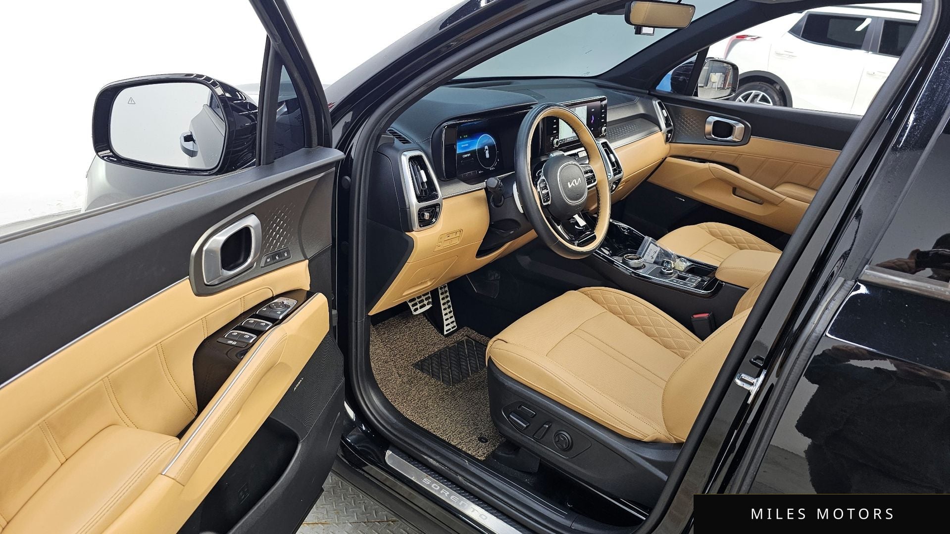 Kia Sorento 2023 — миниатюра 13