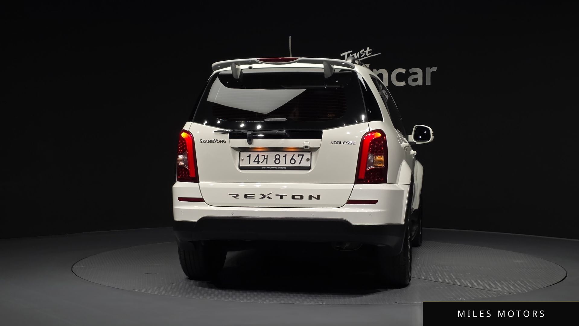 KG Mobility 렉스턴 W 2014 — миниатюра 4