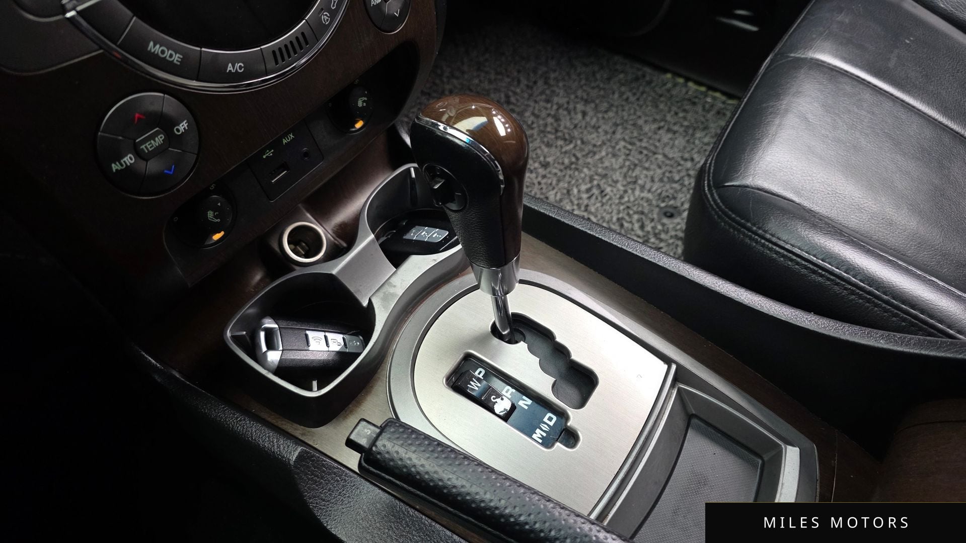 KG Mobility 렉스턴 W 2014 — миниатюра 9