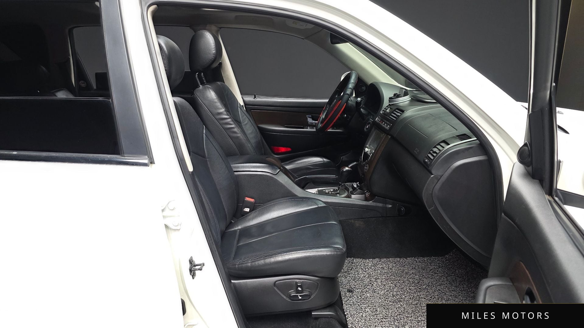 KG Mobility 렉스턴 W 2014 — миниатюра 11