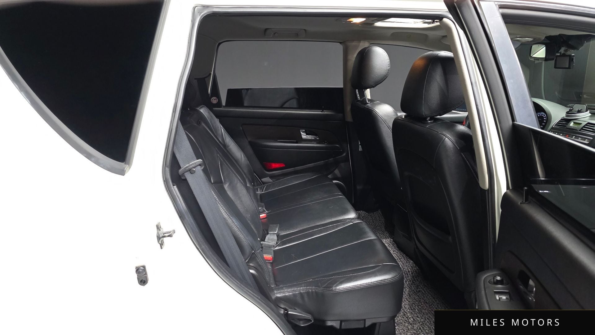KG Mobility 렉스턴 W 2014 — миниатюра 12