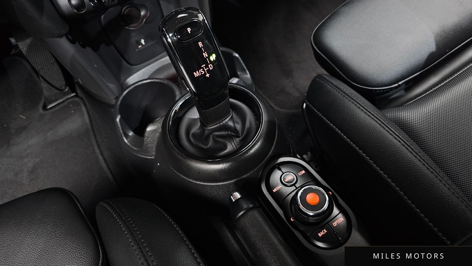 MINI Cooper 2021 — миниатюра 11