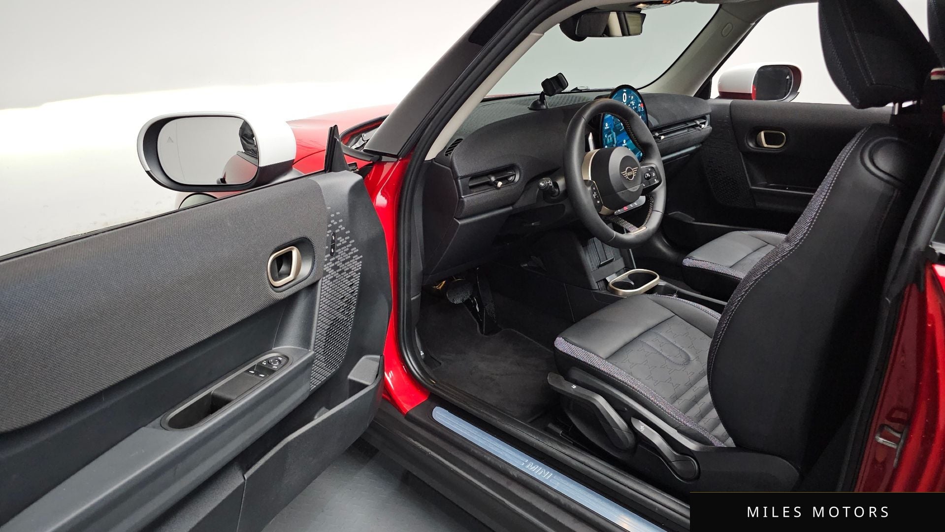MINI Cooper 2025 — миниатюра 12