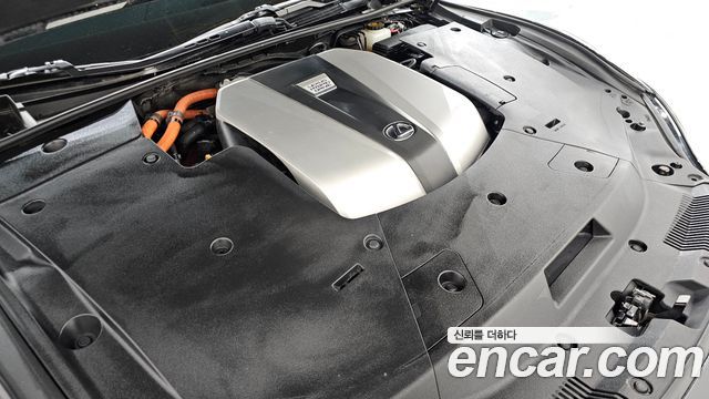 Лексус LS500h 2021 — миниатюра 6