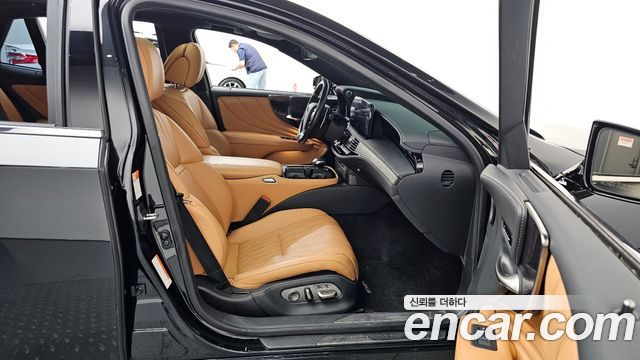 Лексус LS500h 2021 — миниатюра 16