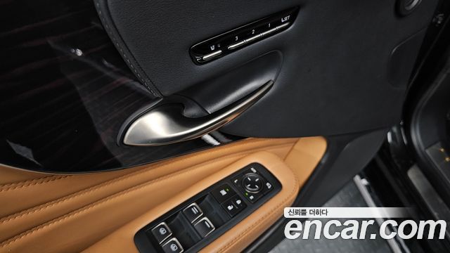 Лексус LS500h 2021 — миниатюра 42