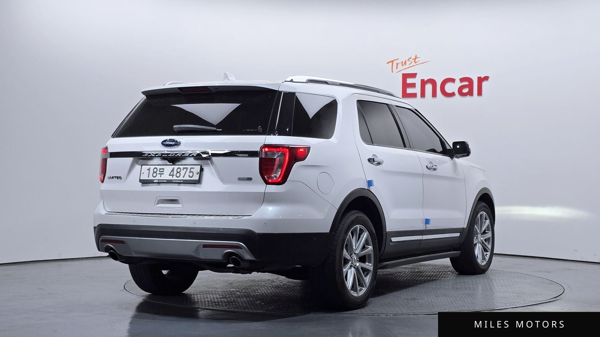 Ford Explorer 2017 — миниатюра 2