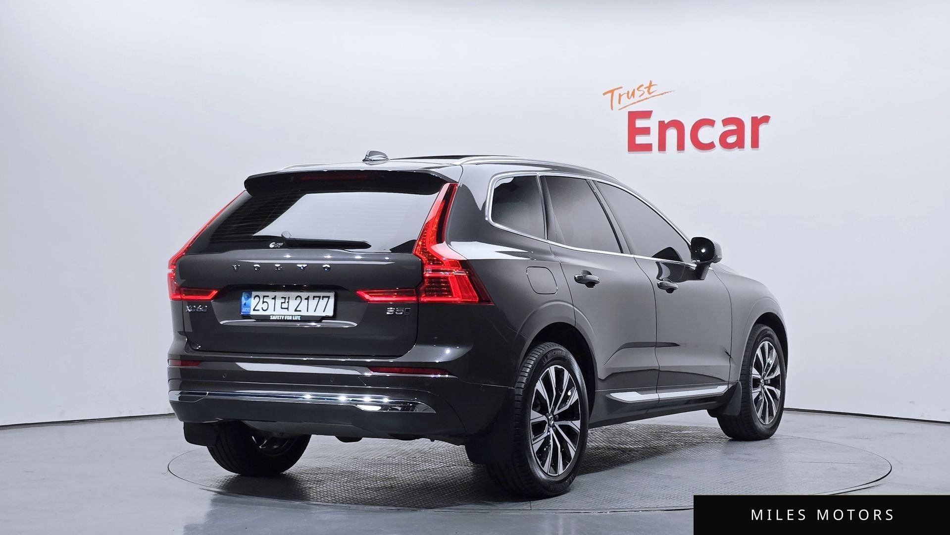 Volvo XC60 2023 — миниатюра 2