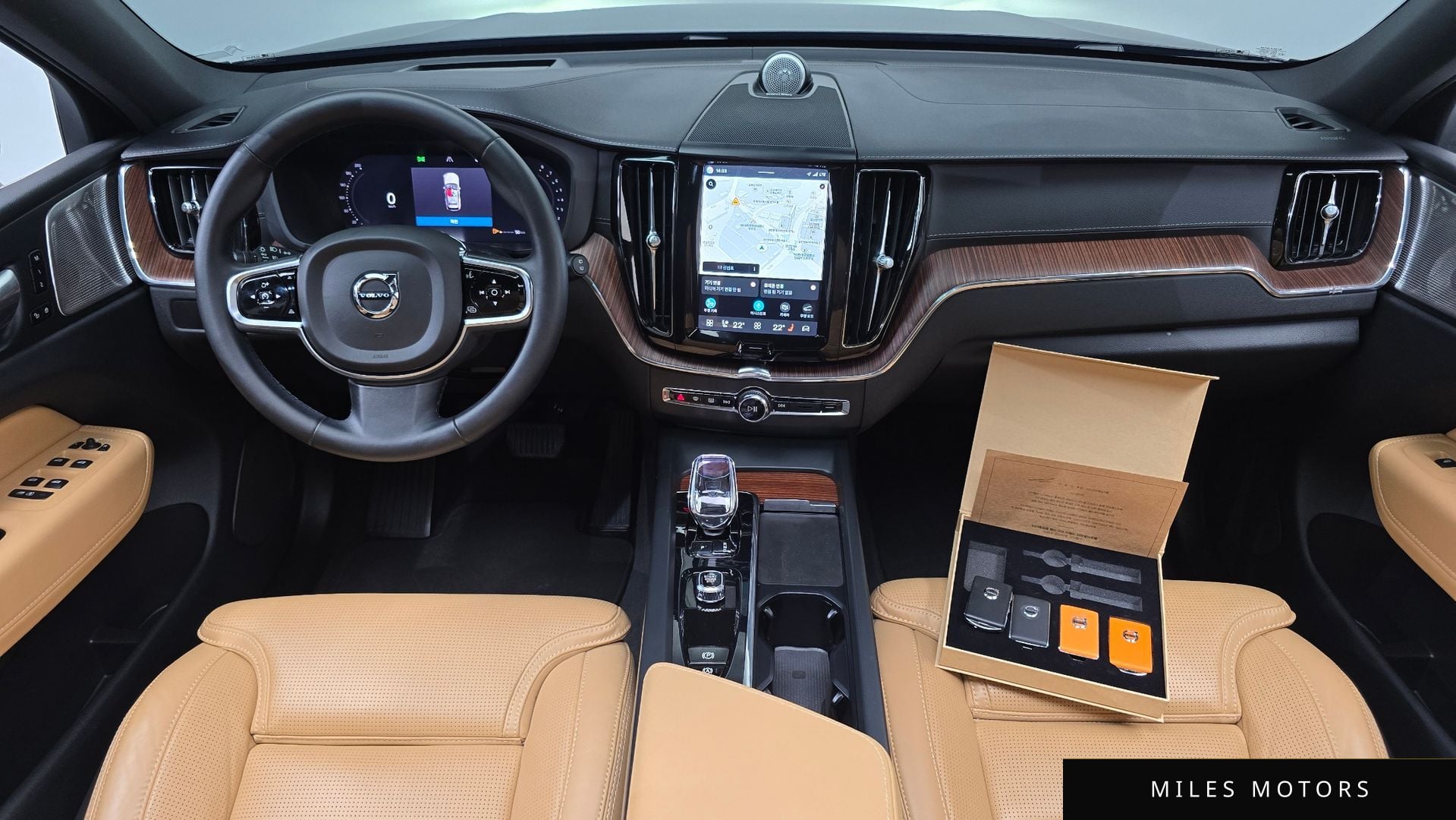 Volvo XC60 2023 — миниатюра 7