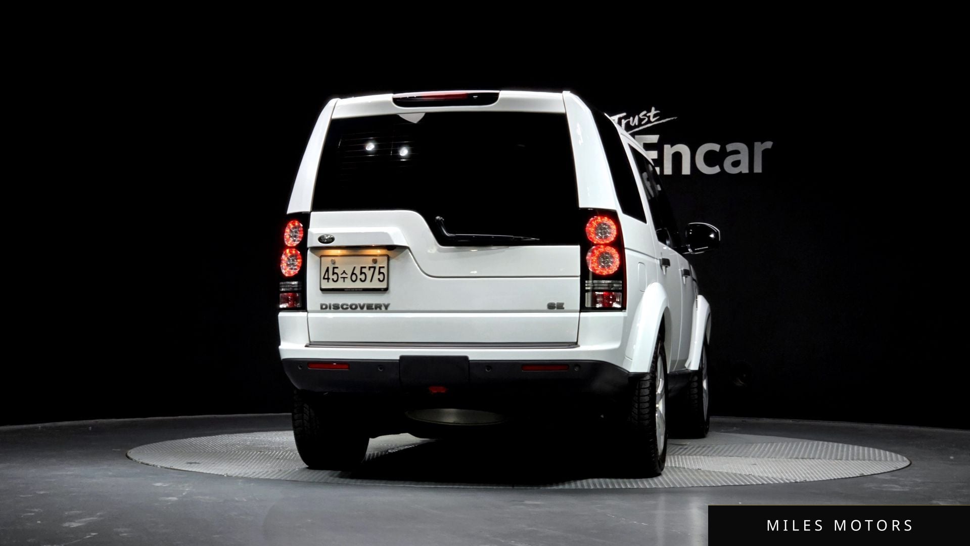 Land Rover Discovery 2015 — миниатюра 4