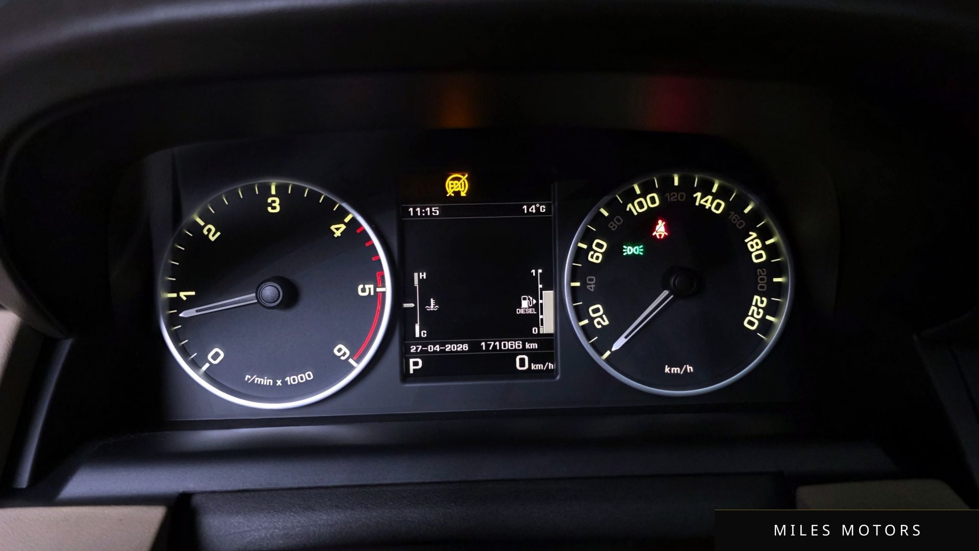 Land Rover Discovery 2015 — миниатюра 8