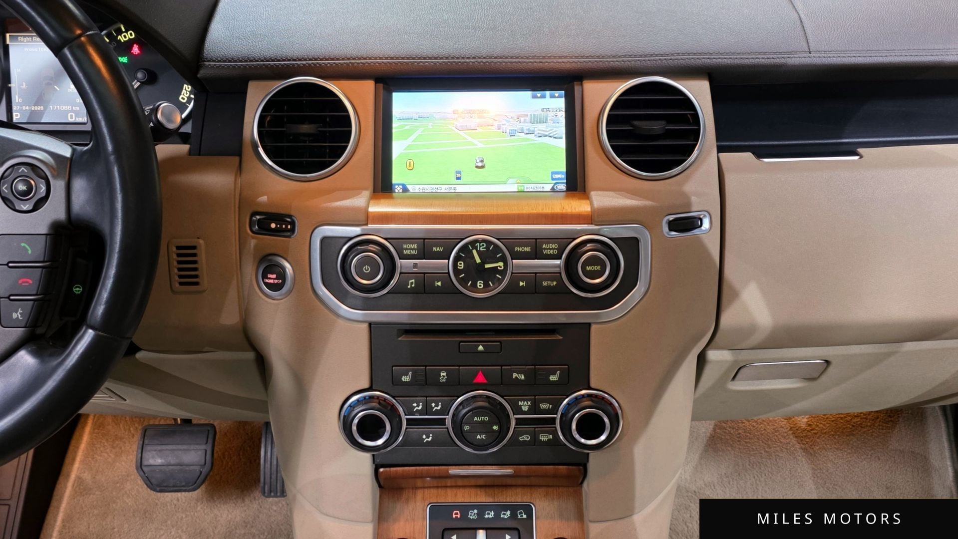 Land Rover Discovery 2015 — миниатюра 14