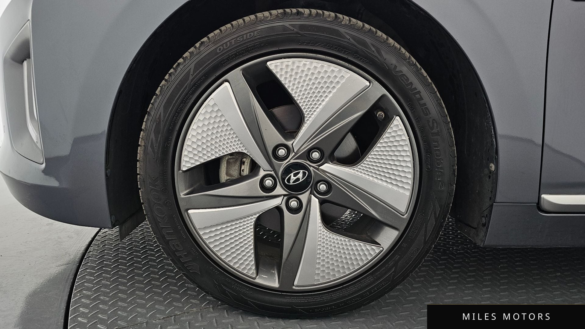 Hyundai Ioniq 2020 — миниатюра 5