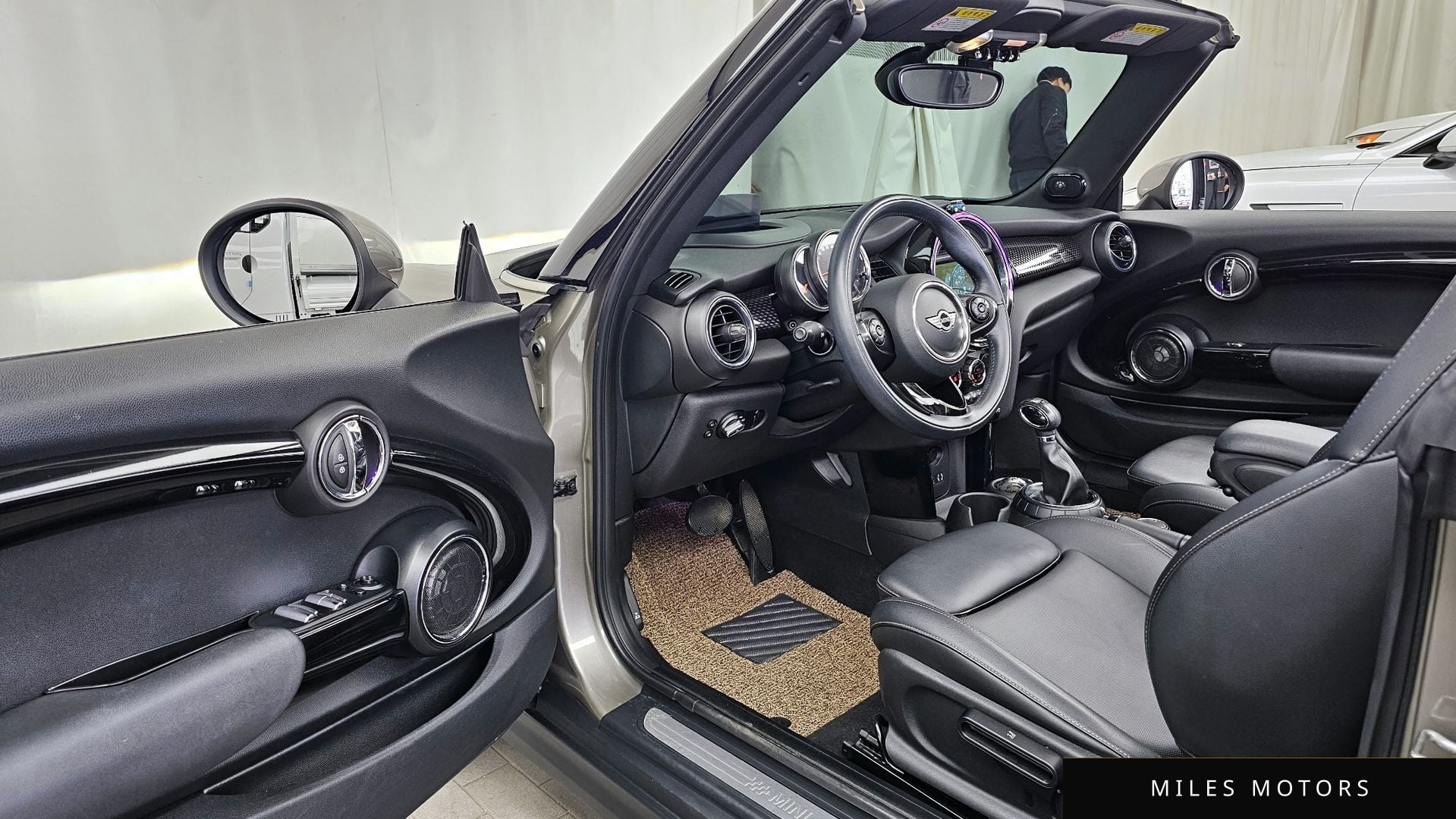 MINI Cooper Convertible 2016 — миниатюра 10