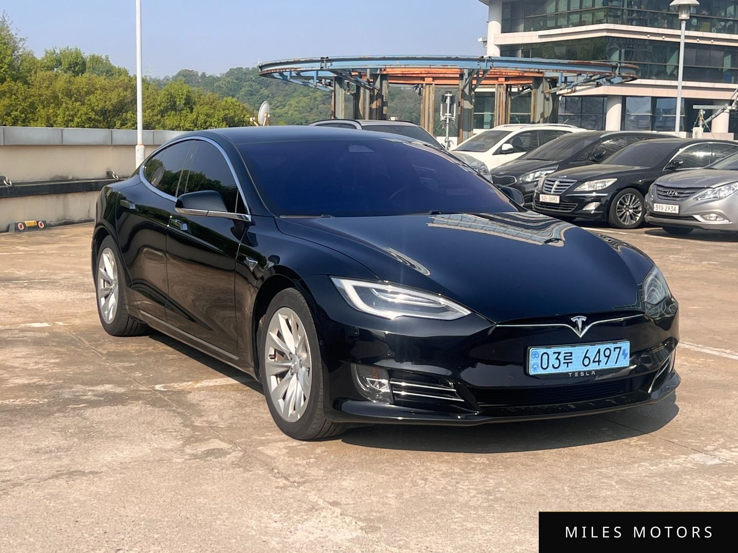 Tesla Model S 2020 — миниатюра 3