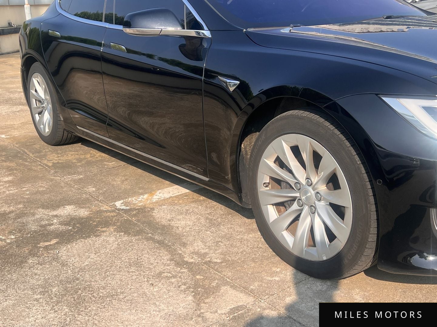 Tesla Model S 2020 — миниатюра 9