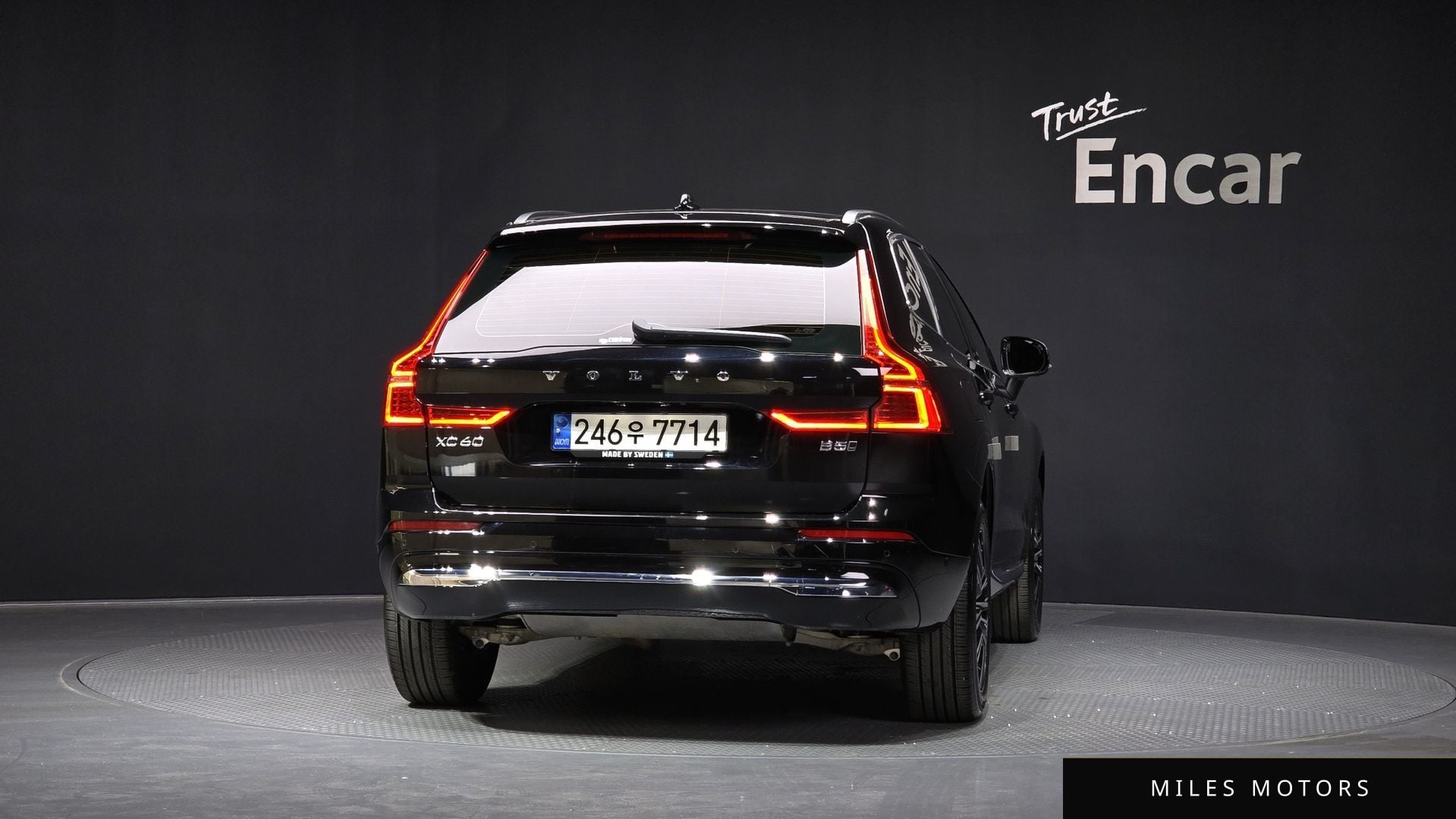 Volvo XC60 2022 — миниатюра 4