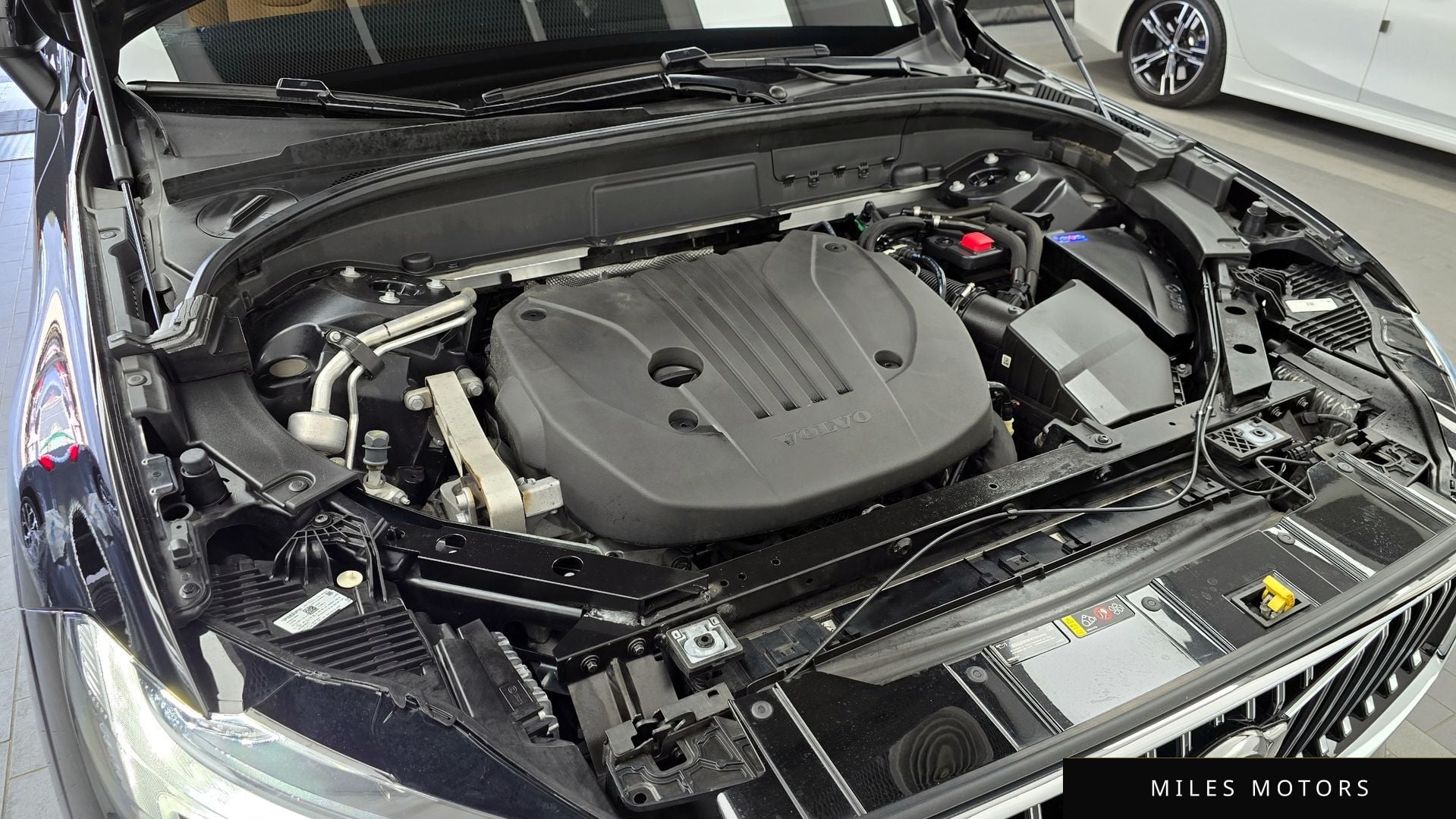 Volvo XC60 2022 — миниатюра 6